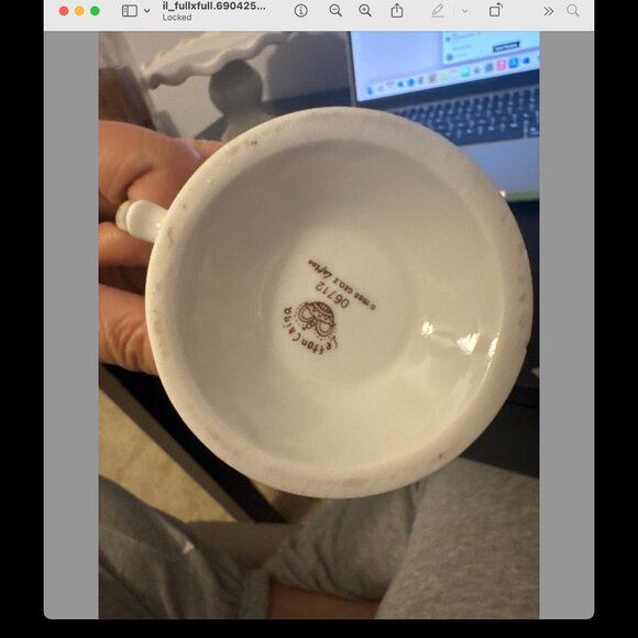 Vintage 1985 Lefton Shamrock Mug Irish Coffee Cup with Green Clovers & Gold trim - Picture 2 of 3